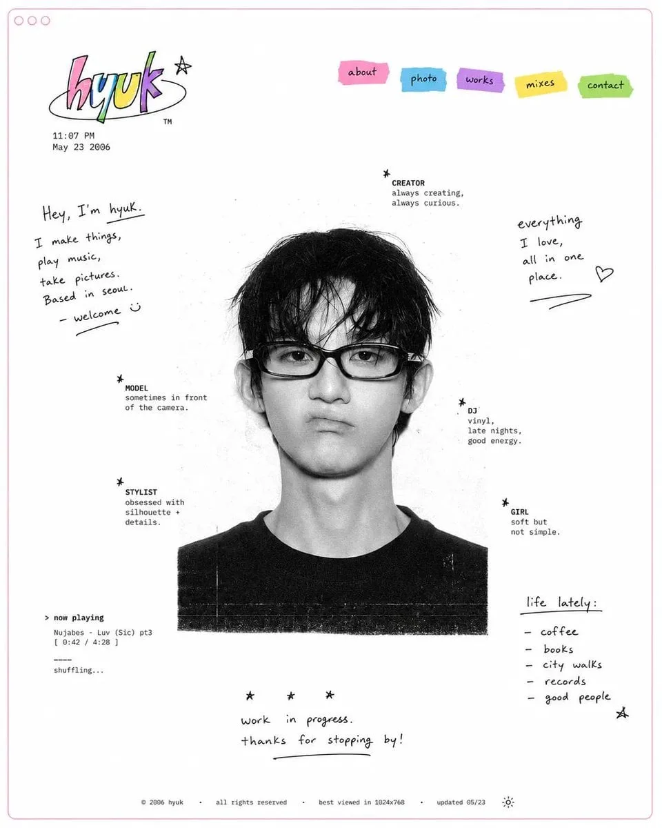 Design a minimal early-internet personal profile