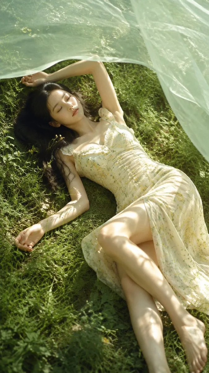 A realistic outdoor natural-light portrait of an adult yo...